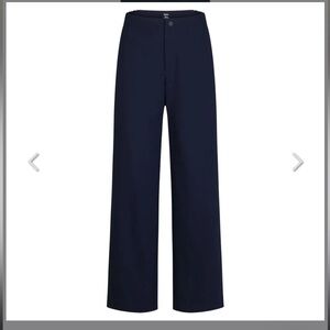 NWT Rapha Women’s High Waisted Tech Pant in Navy Blue. Size Large. Retail $175.